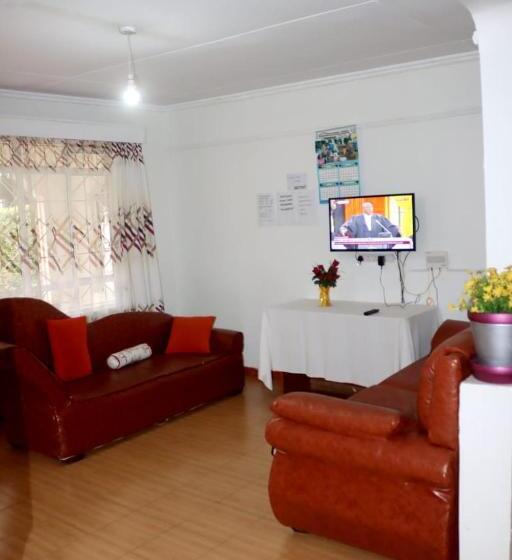 3 Bedroom Apartment, Salient Guest House
