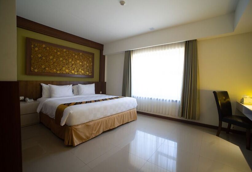 Номер Executive, Luminor Hotel Banyuwangi By Wh