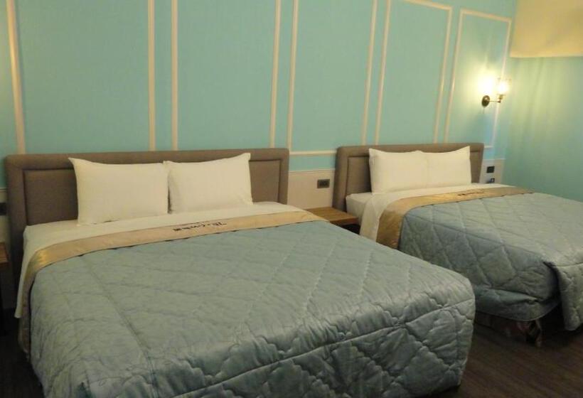 Economy Quadruple Room, Travel Port Motel