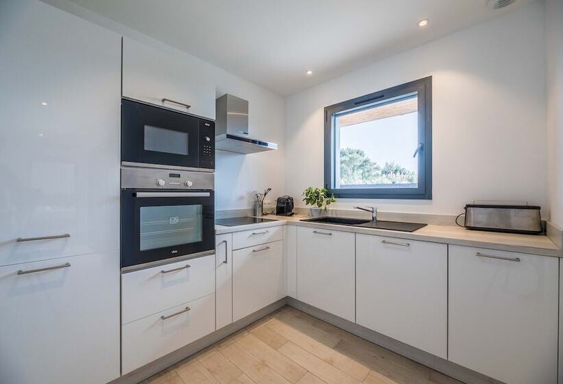 וילת 3 חדרי שינה עם בריכה, Pierre & Vacances Résidence Premium Vesna Rossa