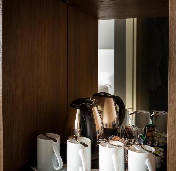 سوییت جونیور, Hnn Luxury Suites