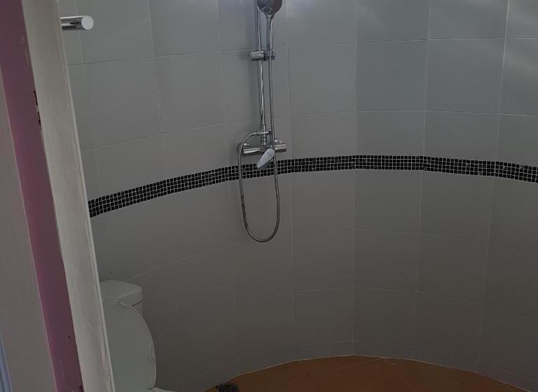 بانگلوی استاندارد, Sunrise Beach Resort