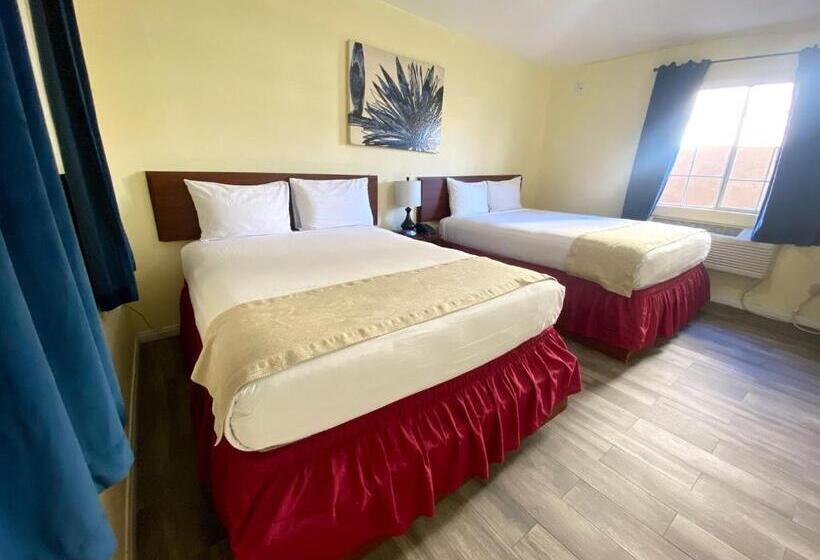 Номер Стандарт, Europa Inn & Suites
