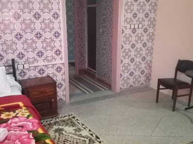 Номер Стандарт, Riad Iriki