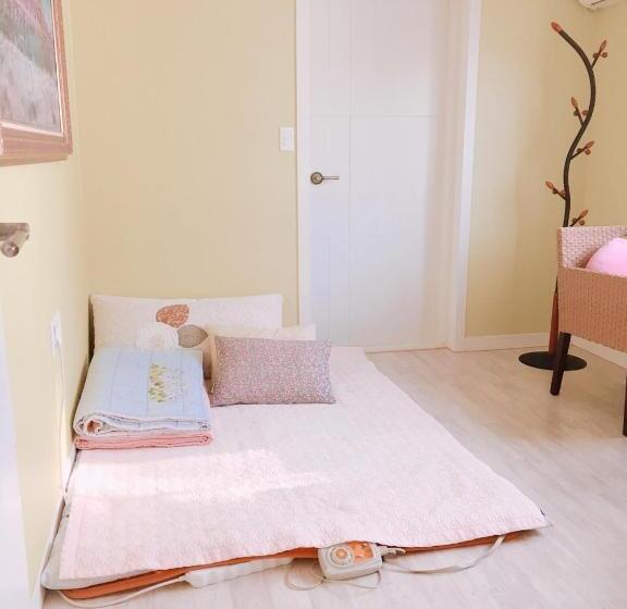 Дом 3 Спальни, Hago Guest House