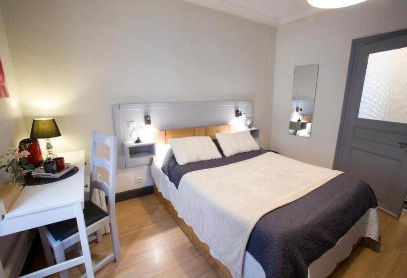 Номер Стандарт Трехместный, Chambres Chez Laurence