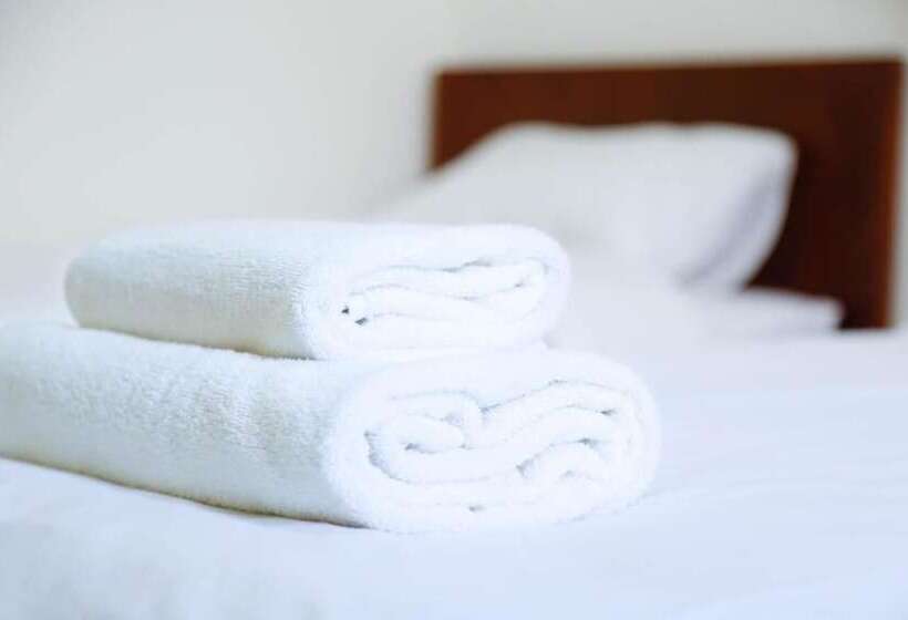 اتاق استاندارد چهار تخته, Alrowwad Guest House