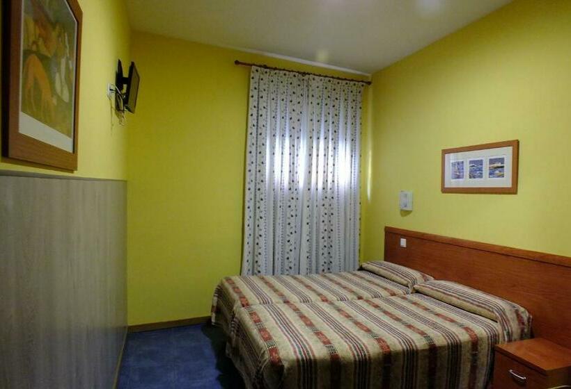 Номер Стандарт, Hostal Los Claveles