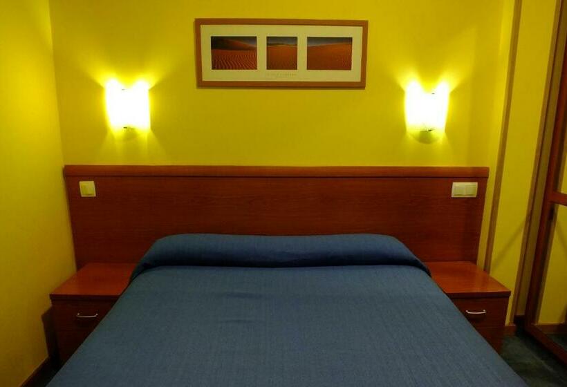 Номер Стандарт, Hostal Los Claveles