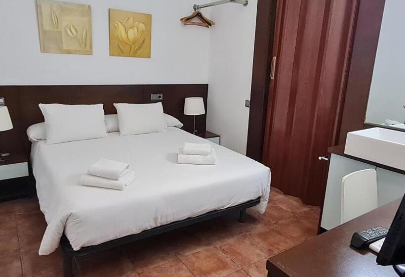 اتاق استاندارد اینتریور, Hostal Eixample