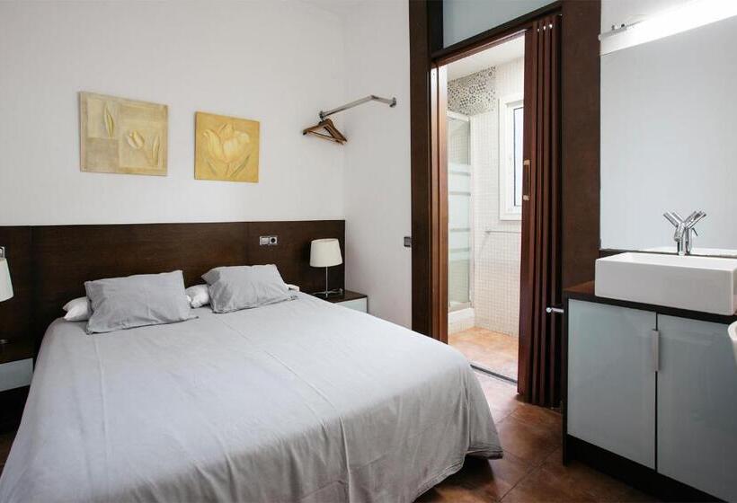 اتاق استاندارد اینتریور, Hostal Eixample