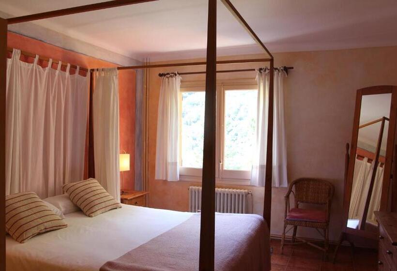 Номер Стандарт, Hostal L´ou De Reig