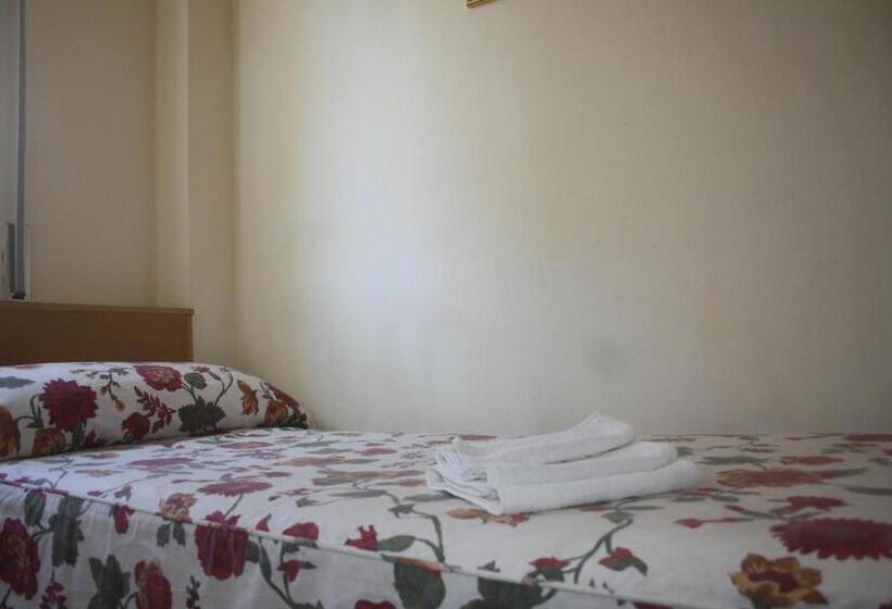 Номер Стандарт Индивидуальный Совместная Ванная, Hostal Torre Mar
