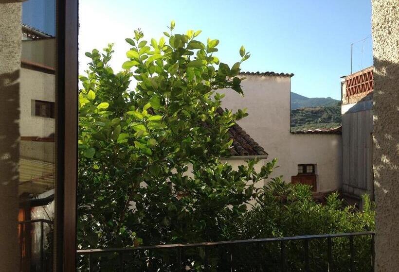 חדר סטנדרט עם מרפסת, Hostal Cerezo 2