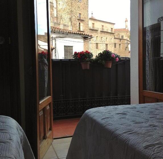 חדר סטנדרט עם מרפסת, Hostal Cerezo 2