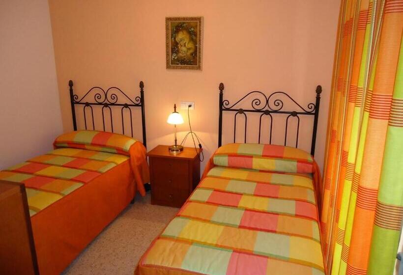 Номер Стандарт, Hostal Los Claveles