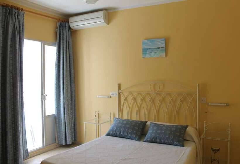 Номер Стандарт с Террасой, Hostal Miramar