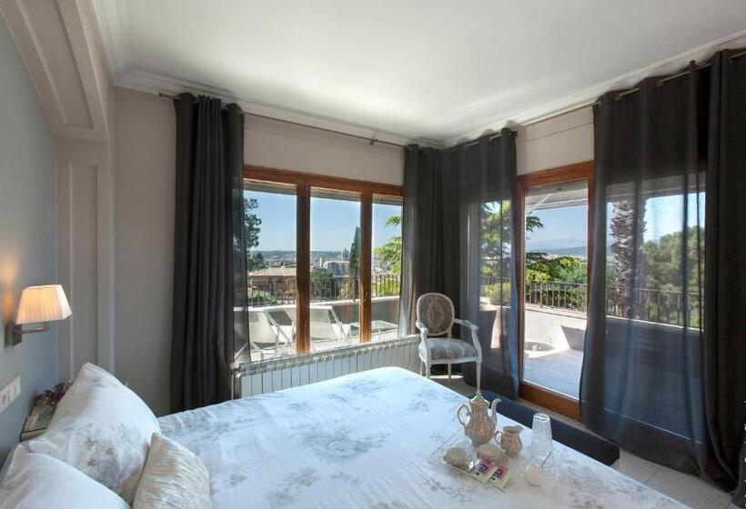 سوییت جونیور لوکس, Montjuic Boutique Bed & Breakfast Girona