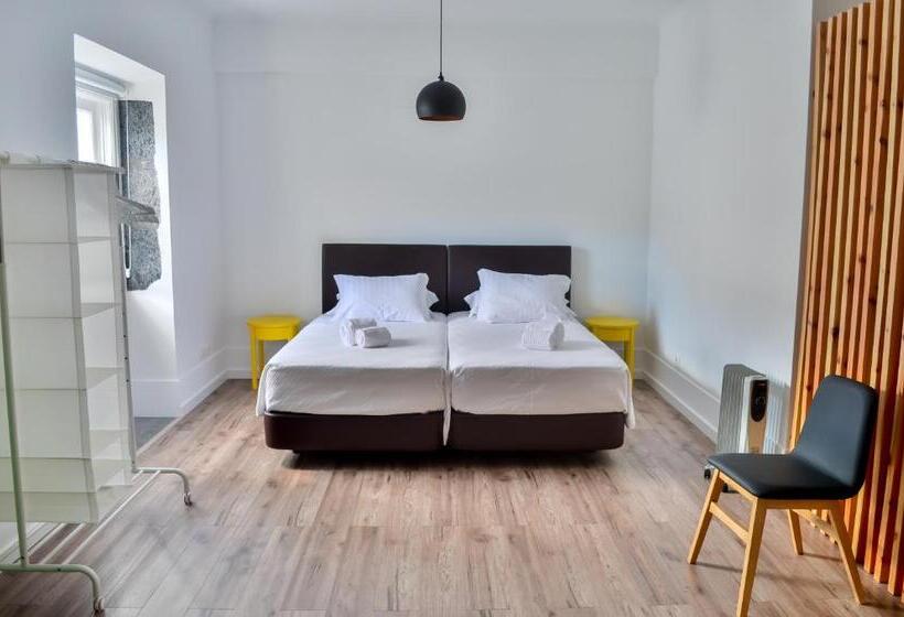 Номер Стандарт, A Casa Del Rei