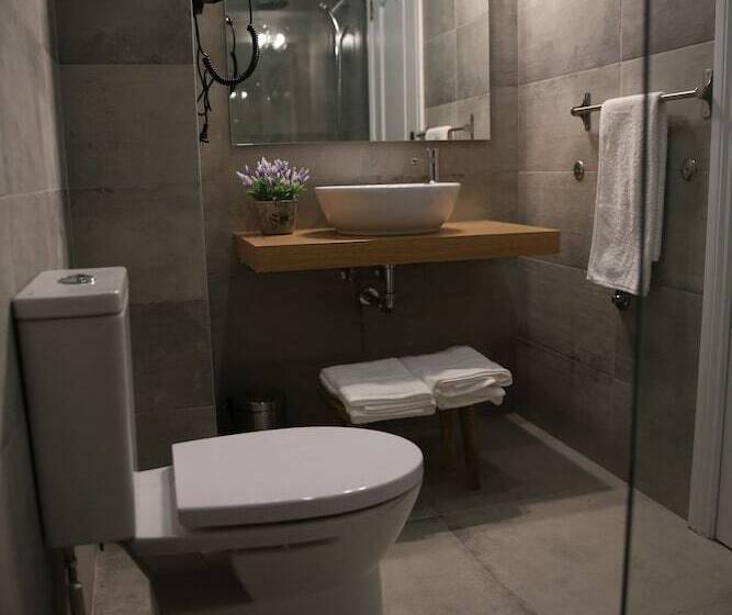 Номер Economy, Vila Louro