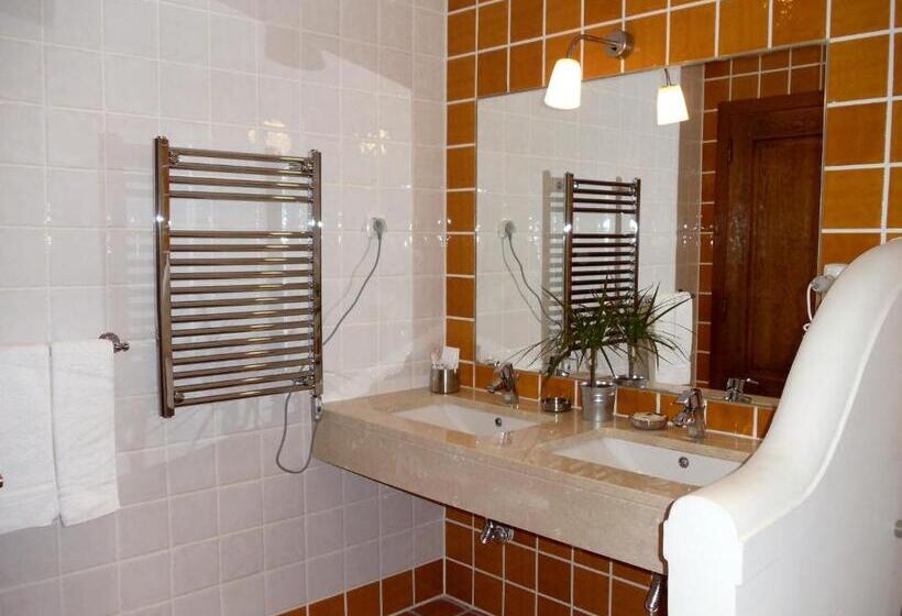 Апартаменты 2 Спальни, Casa Do Largo   Golegã   Turismo De Habitação