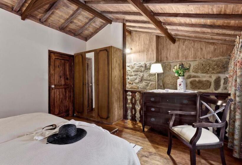 Люкс, Casa De Louredo