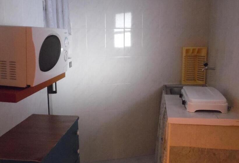 Студия Стандарт, Hospedagem Chave D Ouro