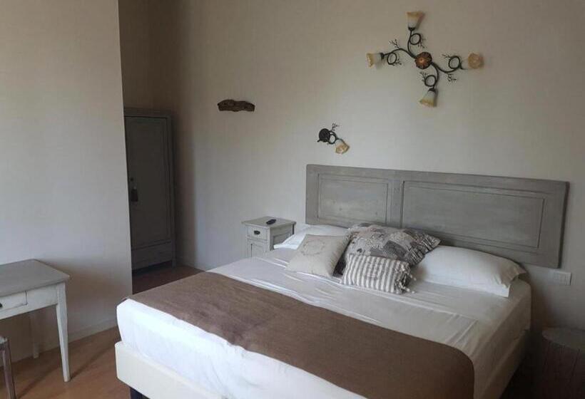 デラックストリプルルーム, Villa Montenero