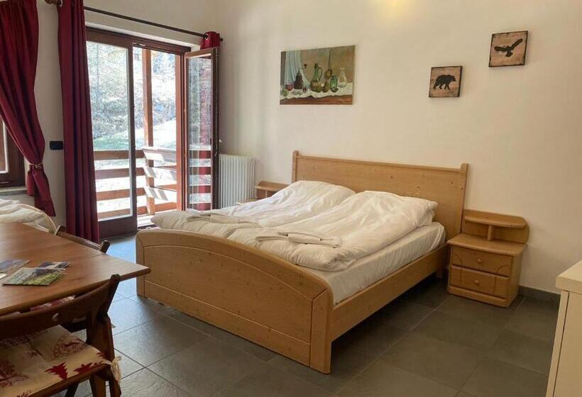 스탠다드 스튜디오, Residence Le Marmotte