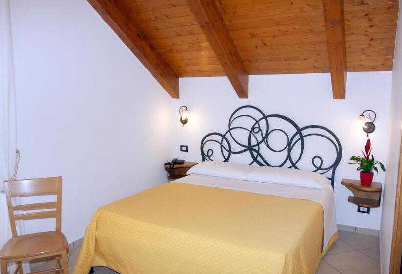 Номер Стандарт, Gilda Inn Agerola