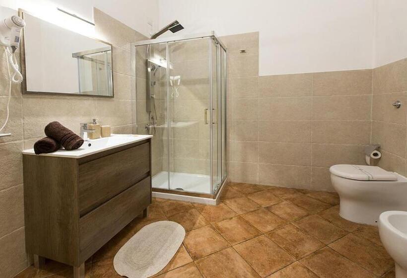Номер Стандарт Трехместный, Suite Cagliaritane Notti In Centro