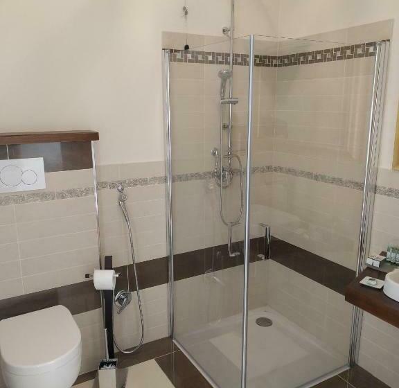 Quarto Estandar, Agriturismo De Luca