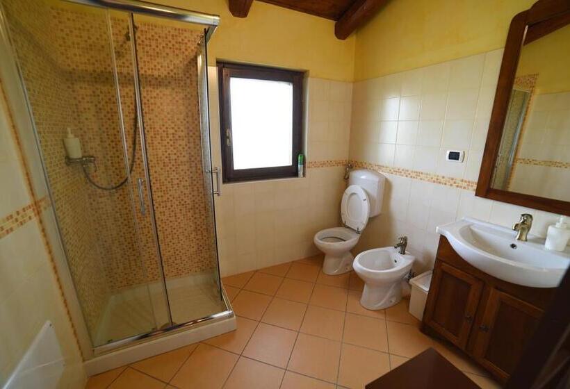 Номер Deluxe с Балконом, Agriturismo  La Valle Degli Ulivi