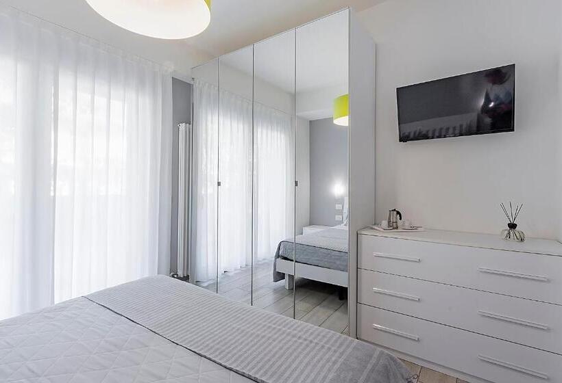带1个卧室的带阳台的公寓, Residence Armony