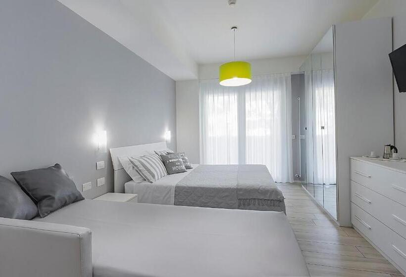 带1个卧室的带阳台的公寓, Residence Armony