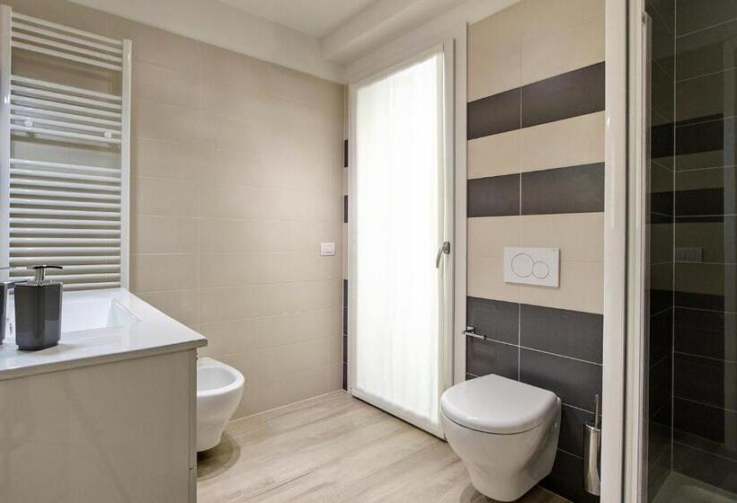 带1个卧室的带阳台的公寓, Residence Armony