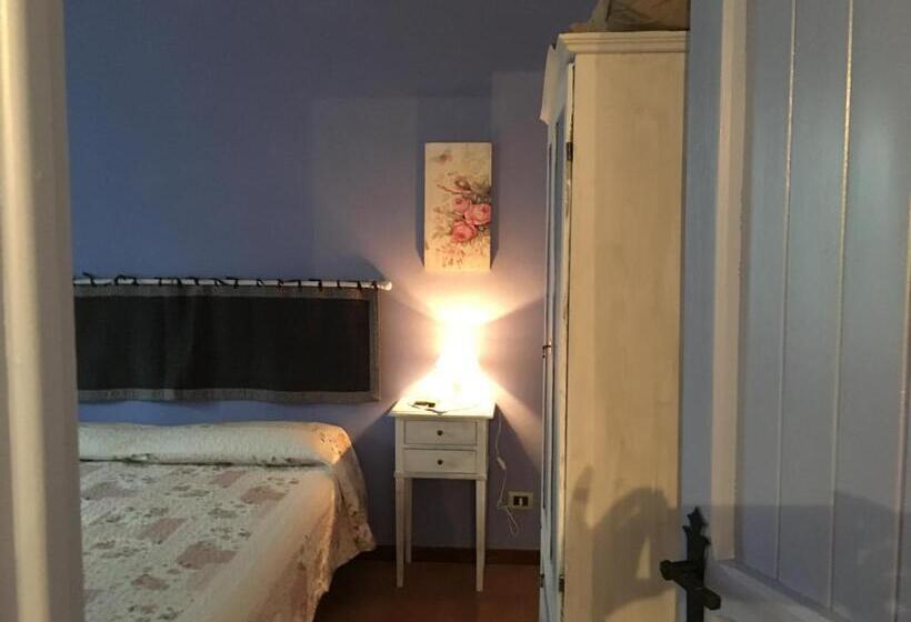 Номер Стандарт Вид на Озеро, Agriturismo Renaccio
