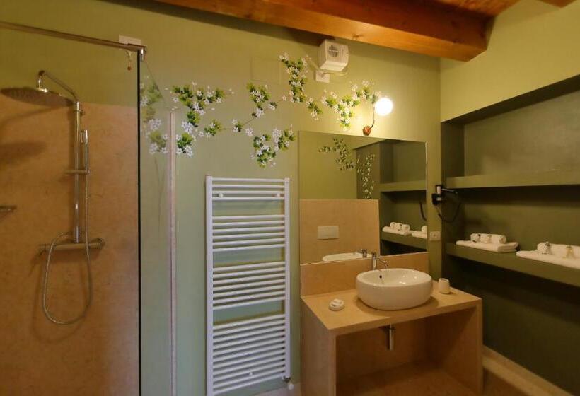 Номер Deluxe, La Boheme Chambres