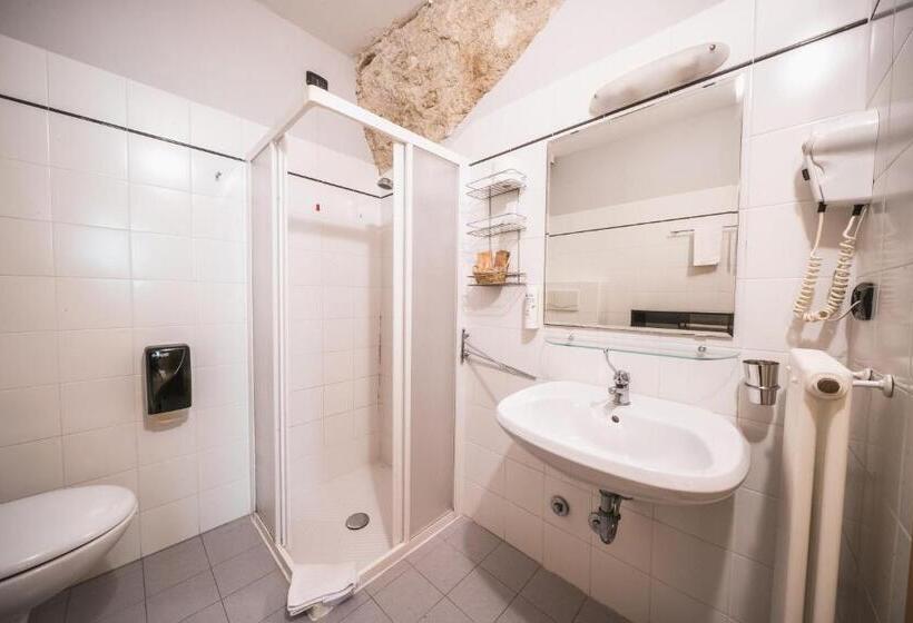 اتاق سوپریور, La Cantinota   Locanda De Manincor Rooms