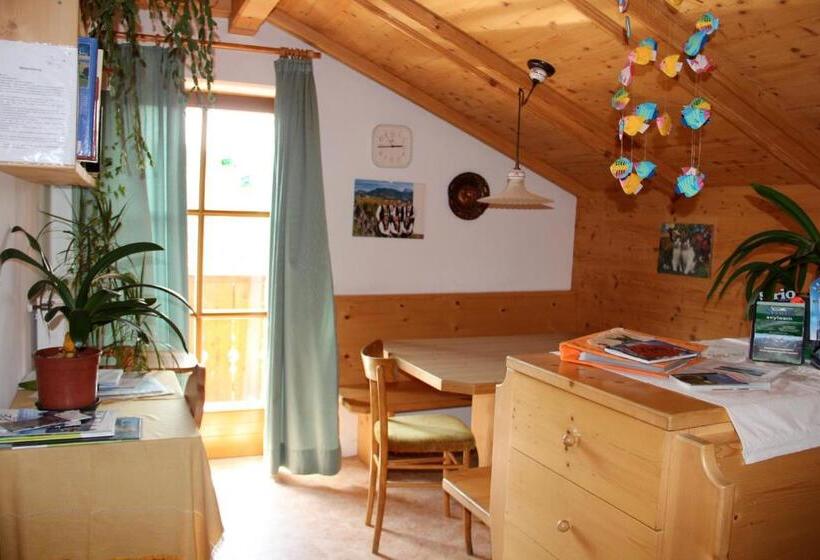 Семейный Номер, Verleierhof