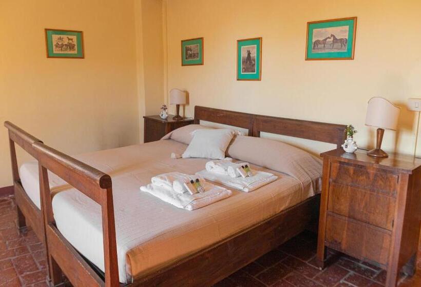 Номер Стандарт Трехместный, Agriturismo Montevecchio Isolani