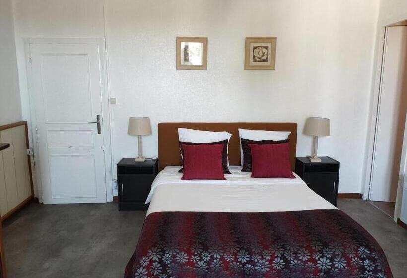 Family Suite, Cafe De France Eauze