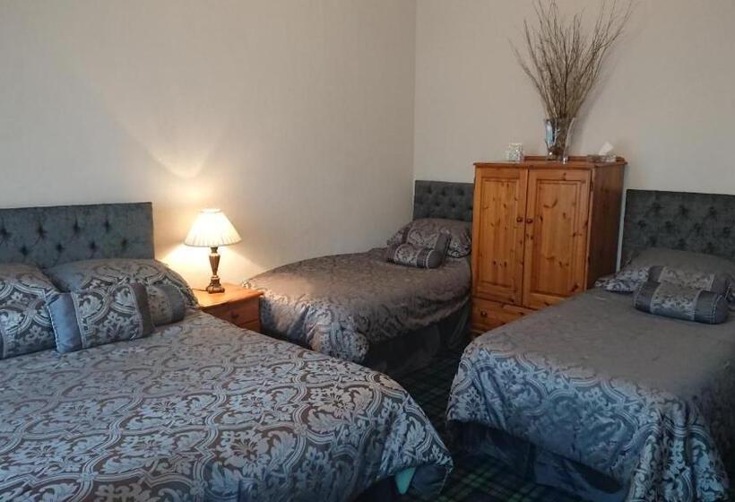 Семейный Номер Совместный Санузел, Crawfords Guest House