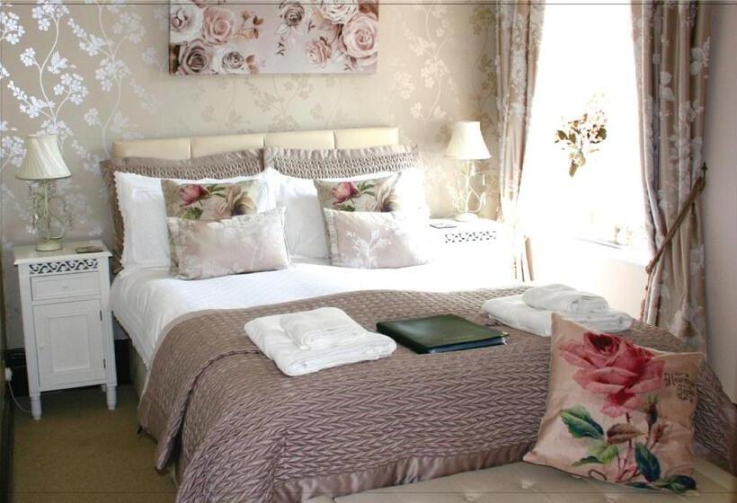 Классический Номер, Afon Rhaiadr Country House