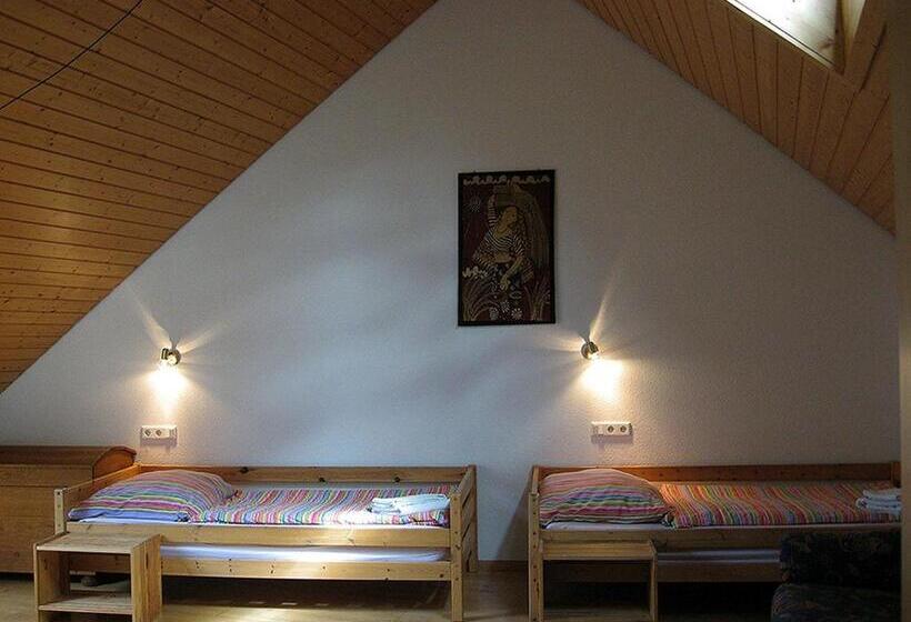 חדר משפחתי, Die Sprachpension   The Language Guesthouse