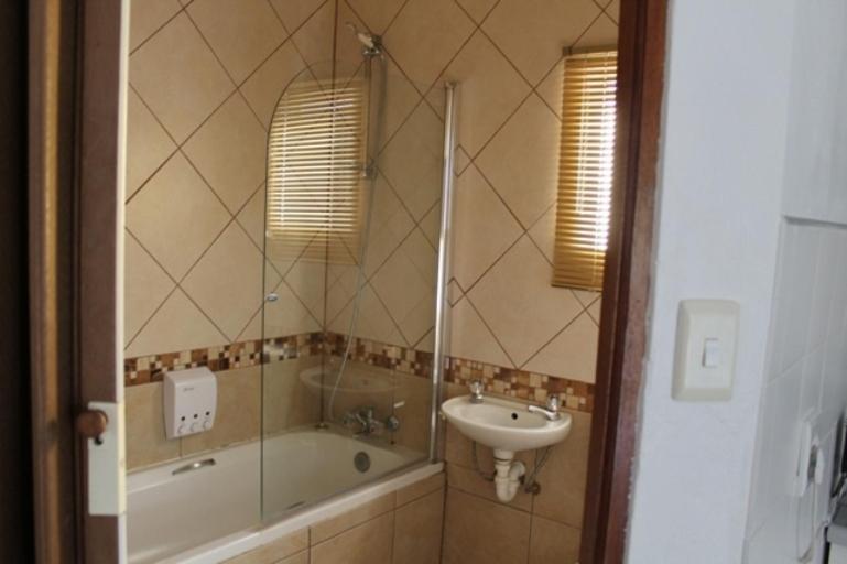 Семейный Номер, Lazy Gecko Accommodation