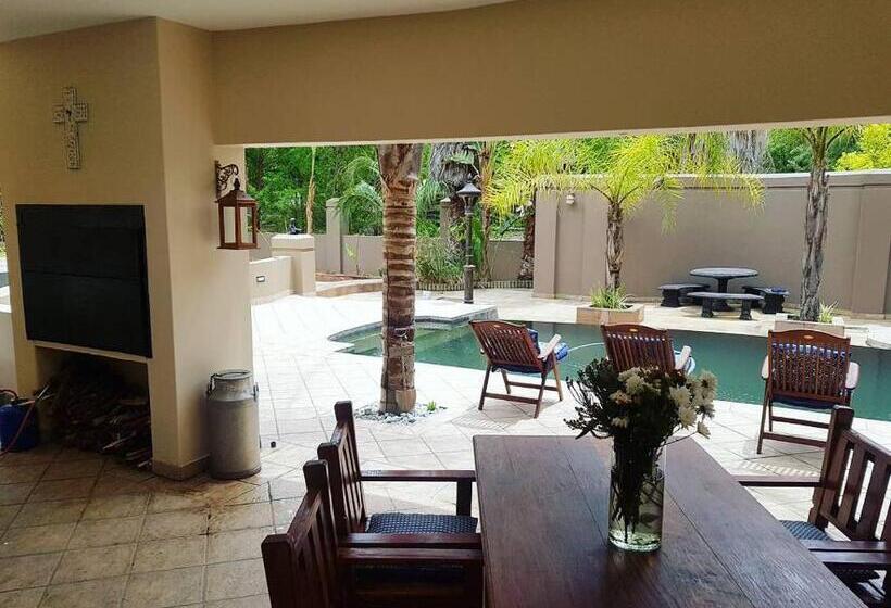 Family Suite, Oudtshoorn Guest House