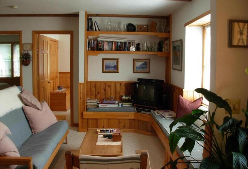 자쿠지 스위트, Alaska Chalet Bed & Breakfast