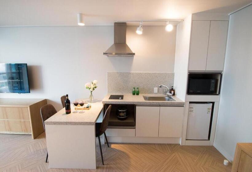 اتاق استاندارد با چشم‌انداز دریا, Lium Spa Hostel