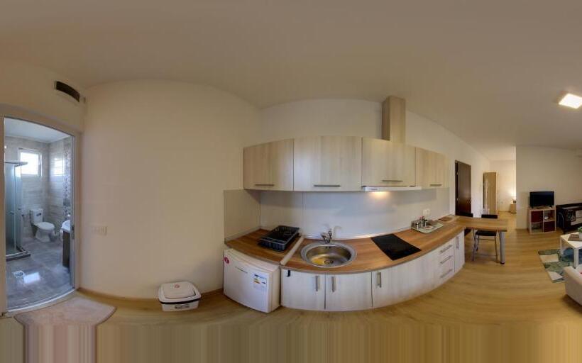 استودیوی استاندارد, Apartments Lotus